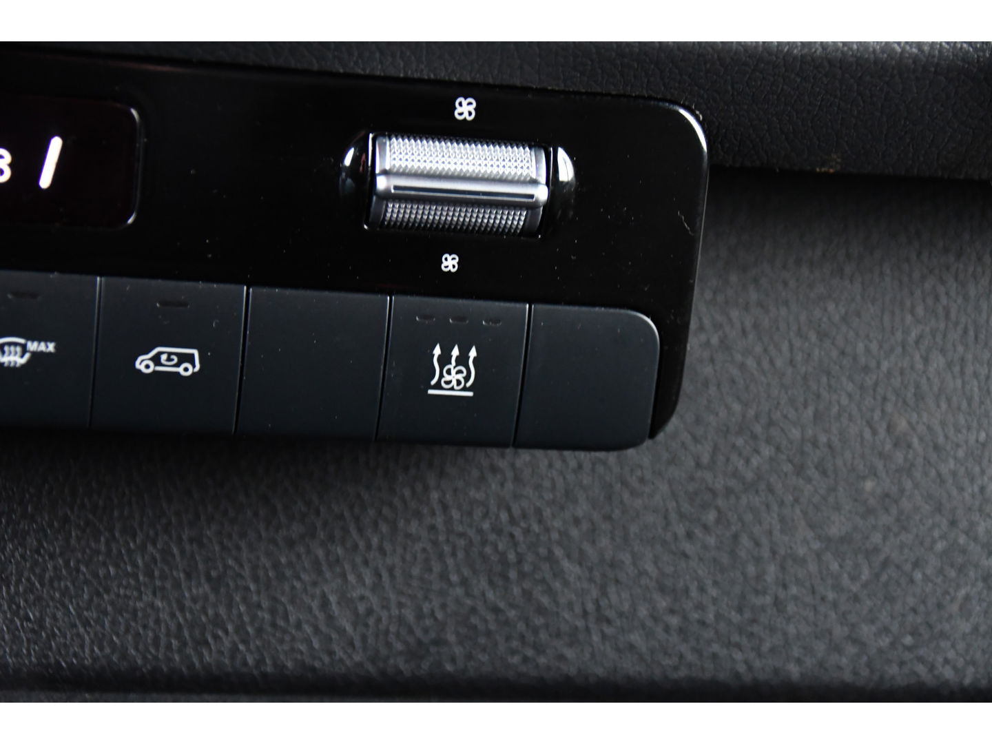 Mercedes-Benz Sprinter 319 V6 3.0 CDI L2H2 PB Edition Camera, Cruise, Stoelverwarming, 190pk, Standkachel, Airco, Uniek!