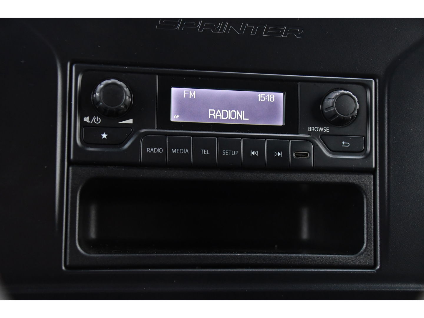 Mercedes-Benz Sprinter 319 V6 3.0 CDI L2H2 PB Edition Camera, Cruise, Stoelverwarming, 190pk, Standkachel, Airco, Uniek!