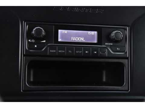 Mercedes-Benz Sprinter 319 V6 3.0 CDI L2H2 PB Edition Camera, Cruise, Stoelverwarming, 190pk, Standkachel, Airco, Uniek!