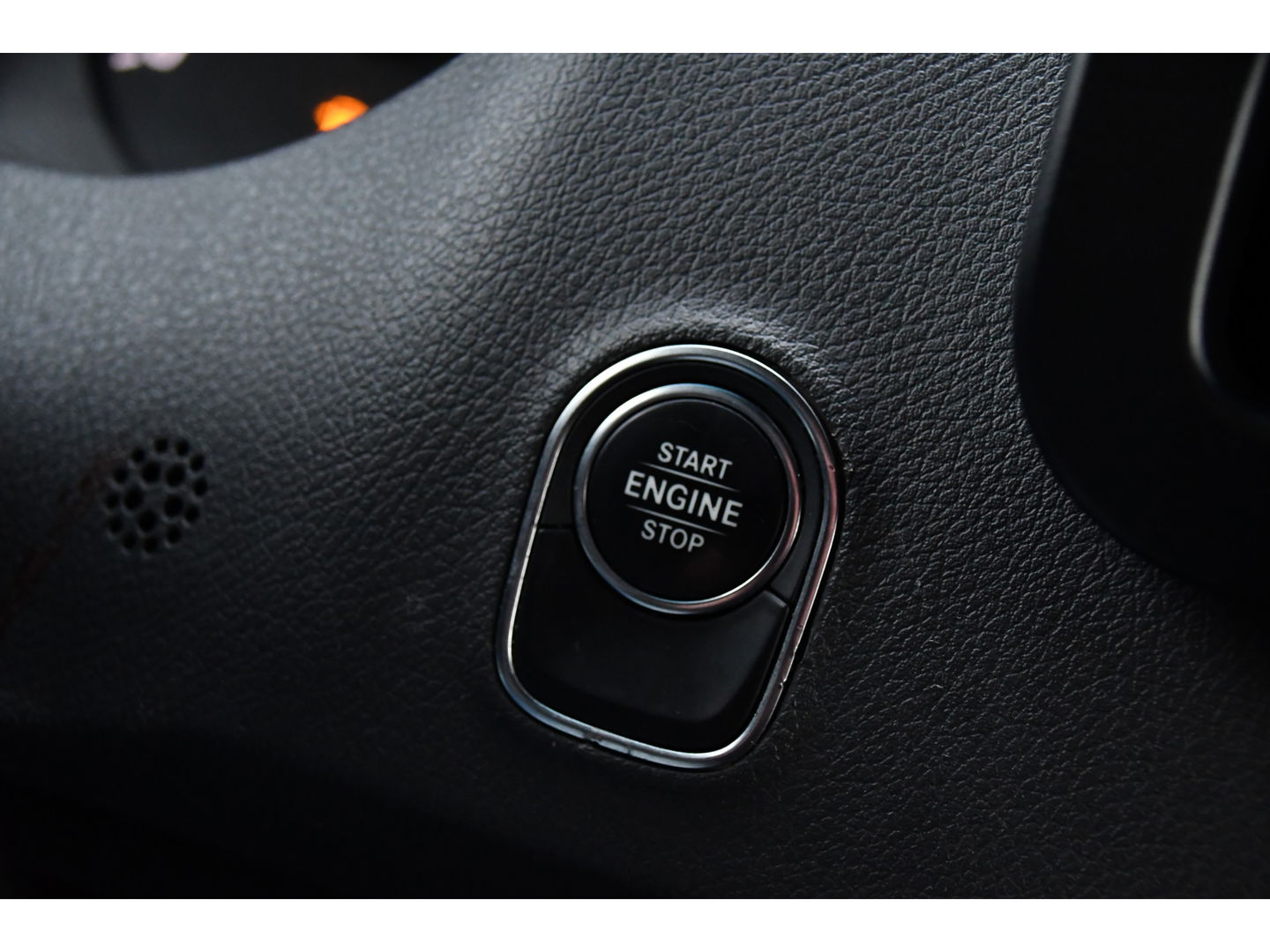 Mercedes-Benz Sprinter 319 V6 3.0 CDI L2H2 PB Edition Camera, Cruise, Stoelverwarming, 190pk, Standkachel, Airco, Uniek!