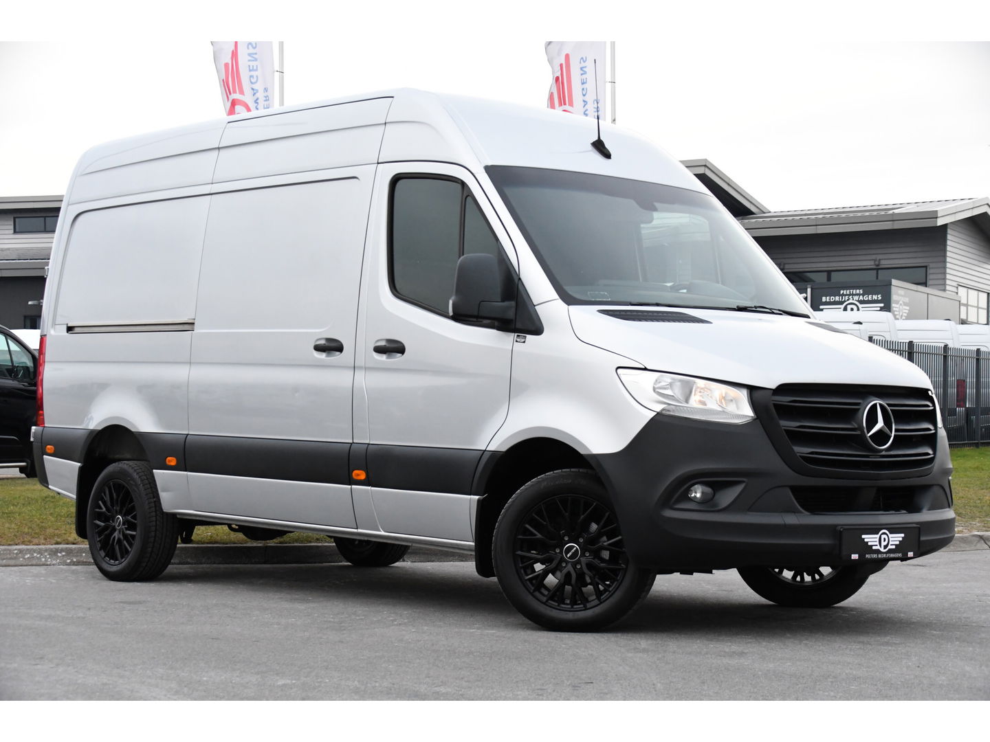 Mercedes-Benz Sprinter 319 V6 3.0 CDI L2H2 PB Edition Camera, Cruise, Stoelverwarming, 190pk, Standkachel, Airco, Uniek!