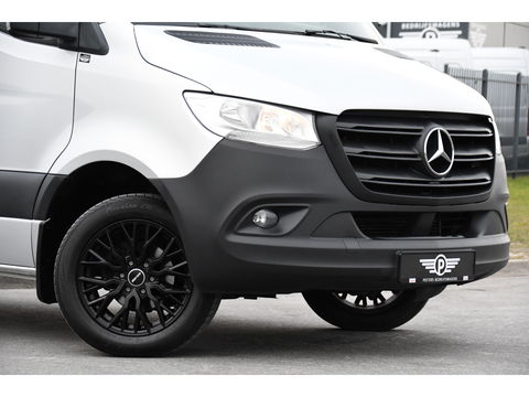 Mercedes-Benz Sprinter 319 V6 3.0 CDI L2H2 PB Edition Camera, Cruise, Stoelverwarming, 190pk, Standkachel, Airco, Uniek!