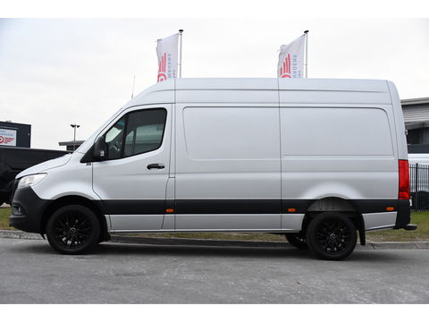 Mercedes-Benz Sprinter 319 V6 3.0 CDI L2H2 PB Edition Camera, Cruise, Stoelverwarming, 190pk, Standkachel, Airco, Uniek!