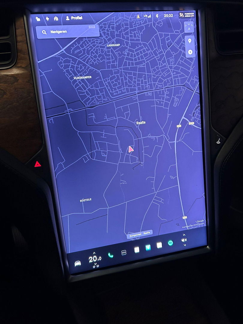 Tesla Model X Long Range / SOH 86% / Lederen bekleding / Trekhaak / Autopilot / Carbon pakket / Camera / Stoelen+stuurwiel verwarming / Luchtvering