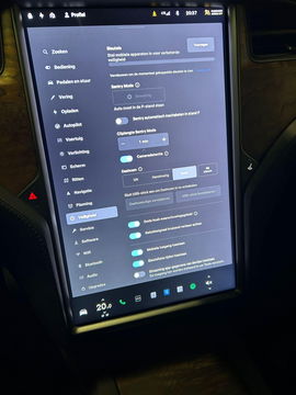 Tesla Model X Long Range / SOH 86% / Lederen bekleding / Trekhaak / Autopilot / Carbon pakket / Camera / Stoelen+stuurwiel verwarming / Luchtvering
