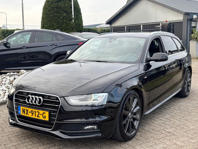 Audi A4 - Avant 3.0 TDI V6 Quattro 2014 S-Line Trekhaak Zwart