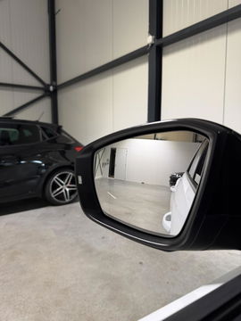 Volkswagen T-Roc 1.5 TSI R-line Pano Virtual Trekhaak Beats