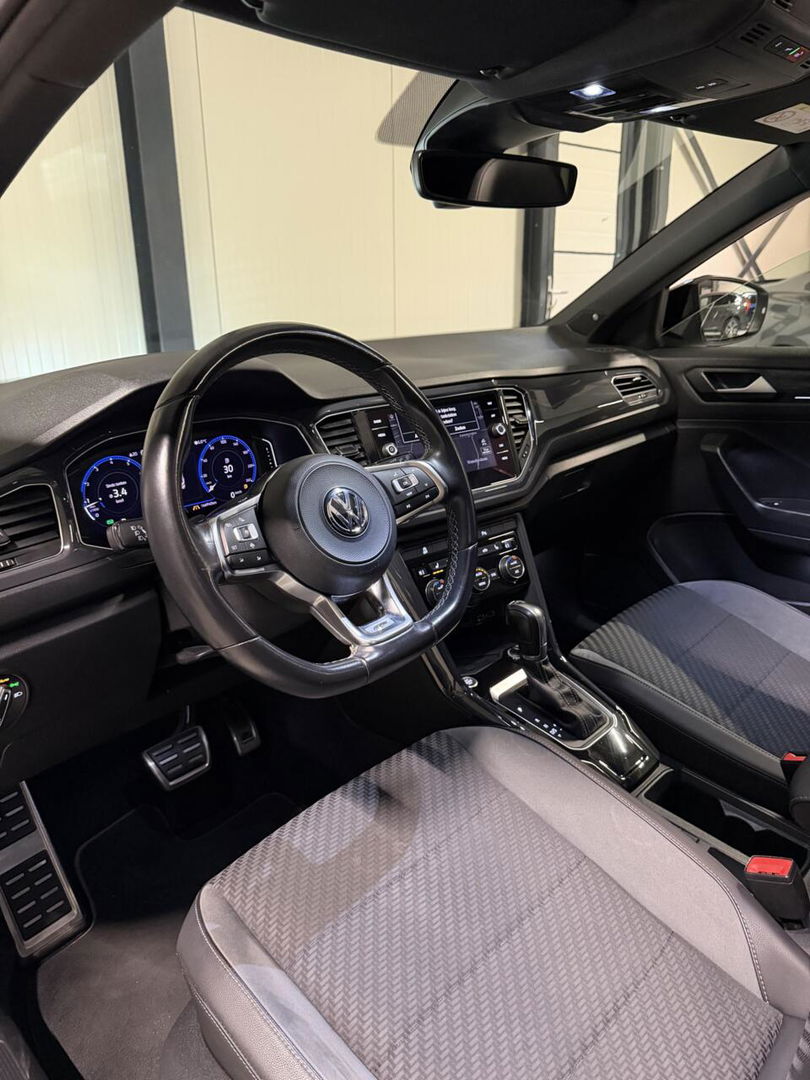 Volkswagen T-Roc 1.5 TSI R-line Pano Virtual Trekhaak Beats