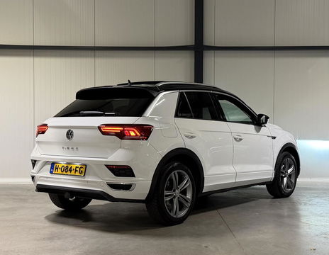 Volkswagen T-Roc 1.5 TSI R-line Pano Virtual Trekhaak Beats