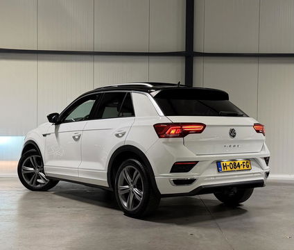 Volkswagen T-Roc 1.5 TSI R-line Pano Virtual Trekhaak Beats