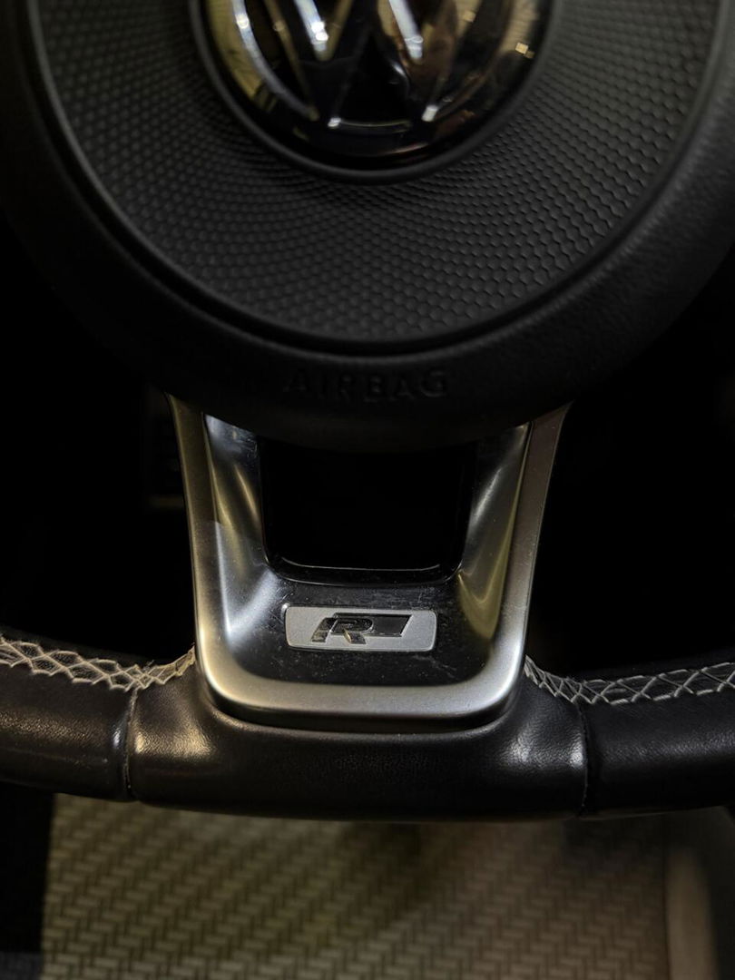 Volkswagen T-Roc 1.5 TSI R-line Pano Virtual Trekhaak Beats