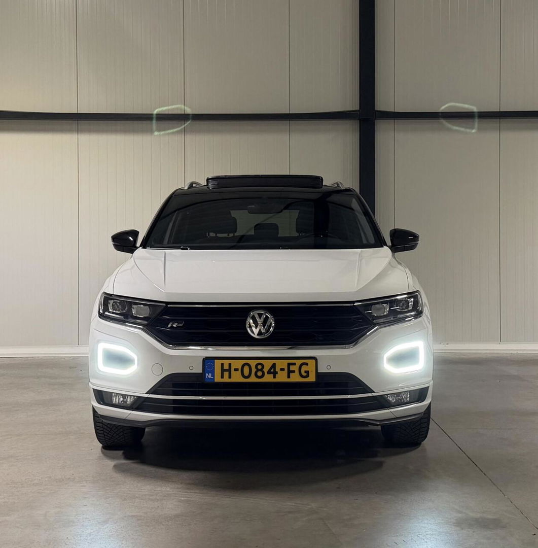 Volkswagen T-Roc 1.5 TSI R-line Pano Virtual Trekhaak Beats