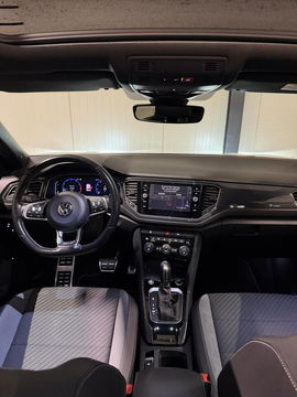 Volkswagen T-Roc 1.5 TSI R-line Pano Virtual Trekhaak Beats