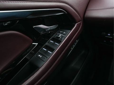 Land Rover Range Rover Evoque 2.0 D150 R-Dynamic *PANO | LEATHER | FULL-LED | NAVI-FULLMAP | CAMERA | KEYLESS | ECC | TOPVIEW | CARPLAY | HEATED-COMFORTSEATS | PDC | CRUISE | PRIVACY-GLASS | 20''ALU*