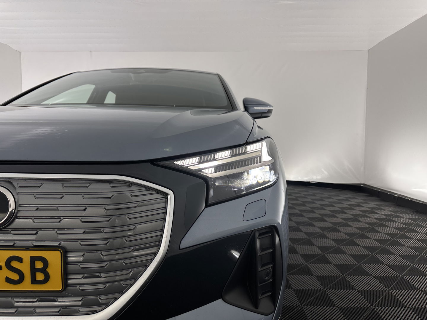 Audi Q4 e-tron 35 Advanced Sportback Edition 55 kWh {SOH-88%} (INCL-BTW) Aut.*NAVI-FULLMAP | MATRIX-LED | KEYLESS | CAMERA | AUDI-SOUND |  DIGI-COCKPIT | DAB | AMBIENTLIGHT | HEATED-SPORTSEATS | PRIVACYGLASS | CRUISE | 19''ALU*