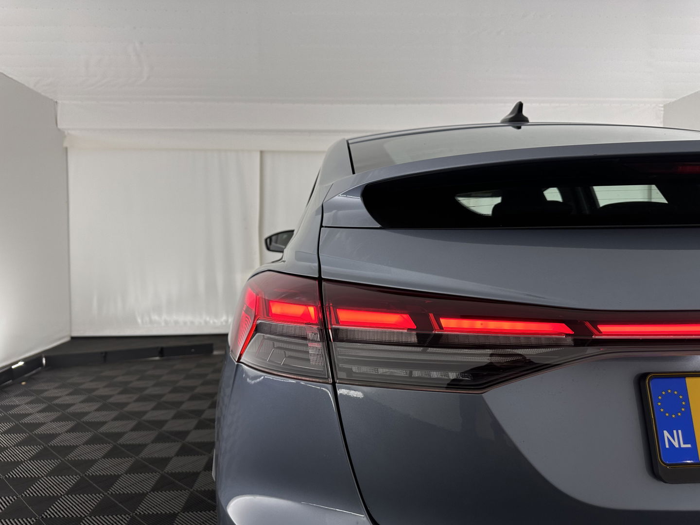 Audi Q4 e-tron 35 Advanced Sportback Edition 55 kWh {SOH-88%} (INCL-BTW) Aut.*NAVI-FULLMAP | MATRIX-LED | KEYLESS | CAMERA | AUDI-SOUND |  DIGI-COCKPIT | DAB | AMBIENTLIGHT | HEATED-SPORTSEATS | PRIVACYGLASS | CRUISE | 19''ALU*