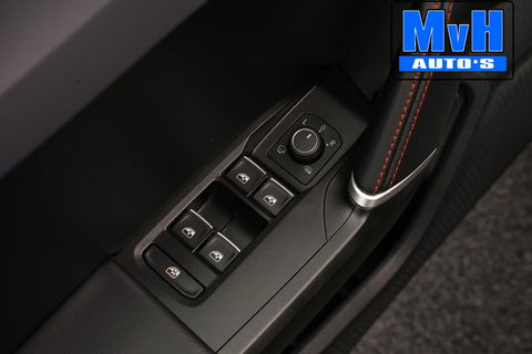 SEAT Leon Sportstourer 1.5 TSI FR Business Intense|LUXE!|LED