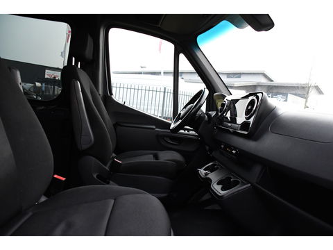 Mercedes-Benz Sprinter 317 1.9 CDI L2H1 DC RWD PB Edition Cruise, Camera, Carplay, 2 x Schuifdeur, 10,5'' Mbux, 3500kg Trekhaak, Sensoren, LED, Uniek!