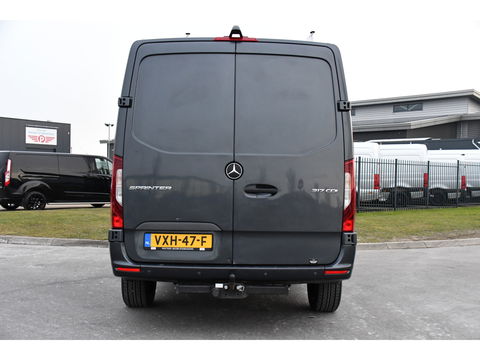 Mercedes-Benz Sprinter 317 1.9 CDI L2H1 DC RWD PB Edition Cruise, Camera, Carplay, 2 x Schuifdeur, 10,5'' Mbux, 3500kg Trekhaak, Sensoren, LED, Uniek!