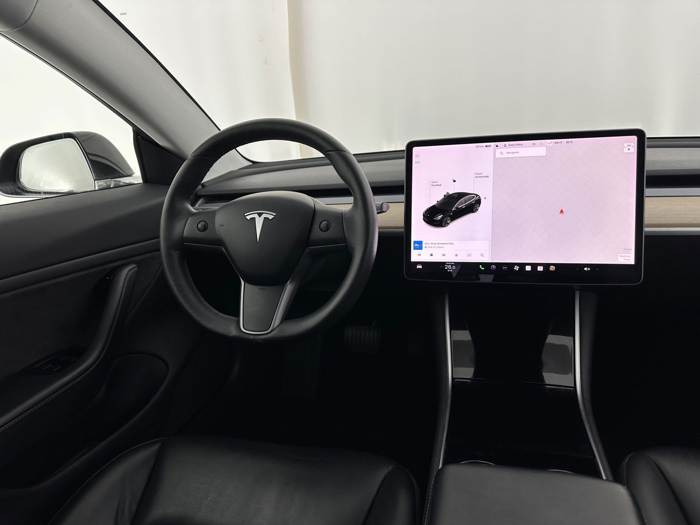 Tesla Model 3 Standard RWD Plus 60 kWh [ 3-Fase ] {SOH-80%} (INCL-BTW) Aut. *PANO | AUTOPILOT | LEATHER | KEYLESS | FULL-LED | MEMORY-PACK | TOPVIEW | DAB | CARPLAY | DIGI-COCKPIT | LANE-ASSIST | COMFORTSEATS | TOWBAR | 18"ALU*