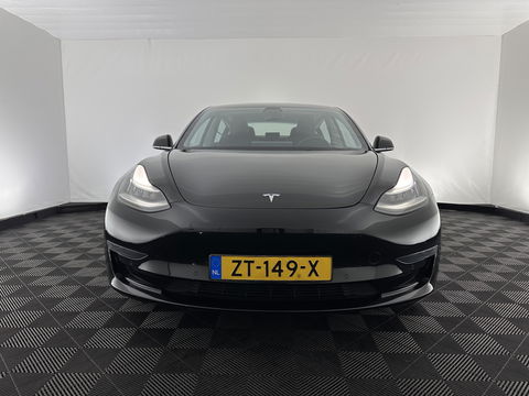 Tesla Model 3 Standard RWD Plus 60 kWh [ 3-Fase ] {SOH-80%} (INCL-BTW) Aut. *PANO | AUTOPILOT | LEATHER | KEYLESS | FULL-LED | MEMORY-PACK | TOPVIEW | DAB | CARPLAY | DIGI-COCKPIT | LANE-ASSIST | COMFORTSEATS | TOWBAR | 18"ALU*