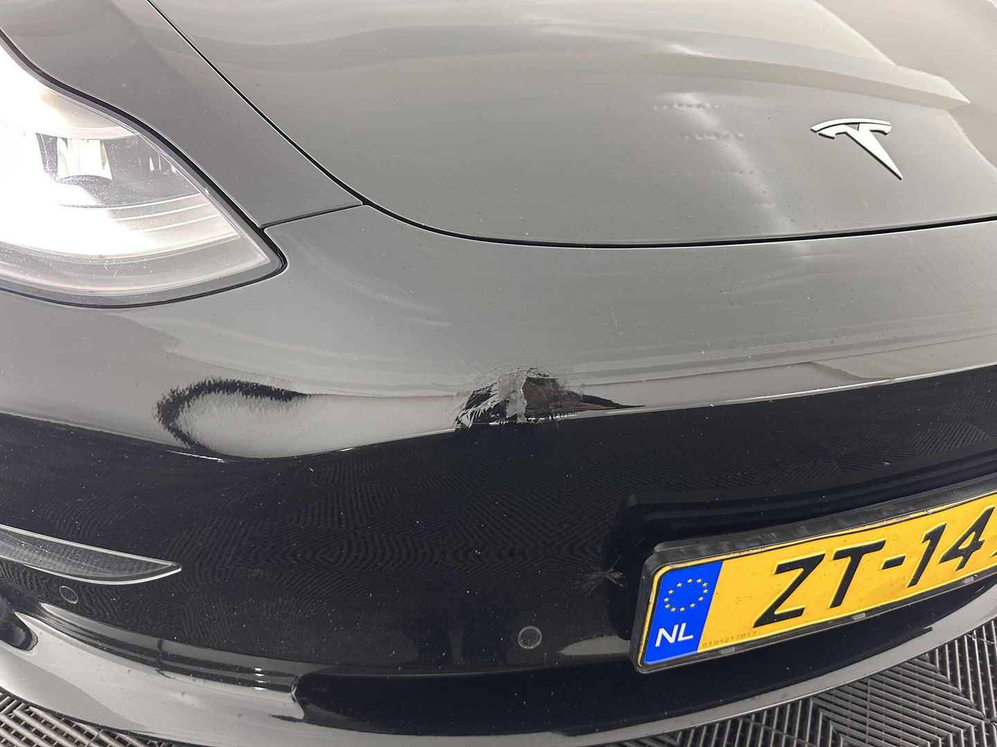 Tesla Model 3 Standard RWD Plus 60 kWh [ 3-Fase ] {SOH-80%} (INCL-BTW) Aut. *PANO | AUTOPILOT | LEATHER | KEYLESS | FULL-LED | MEMORY-PACK | TOPVIEW | DAB | CARPLAY | DIGI-COCKPIT | LANE-ASSIST | COMFORTSEATS | TOWBAR | 18"ALU*