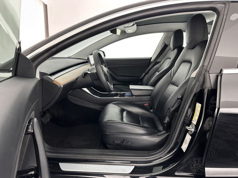 Tesla Model 3 Standard RWD Plus 60 kWh [ 3-Fase ] {SOH-80%} (INCL-BTW) Aut. *PANO | AUTOPILOT | LEATHER | KEYLESS | FULL-LED | MEMORY-PACK | TOPVIEW | DAB | CARPLAY | DIGI-COCKPIT | LANE-ASSIST | COMFORTSEATS | TOWBAR | 18"ALU*