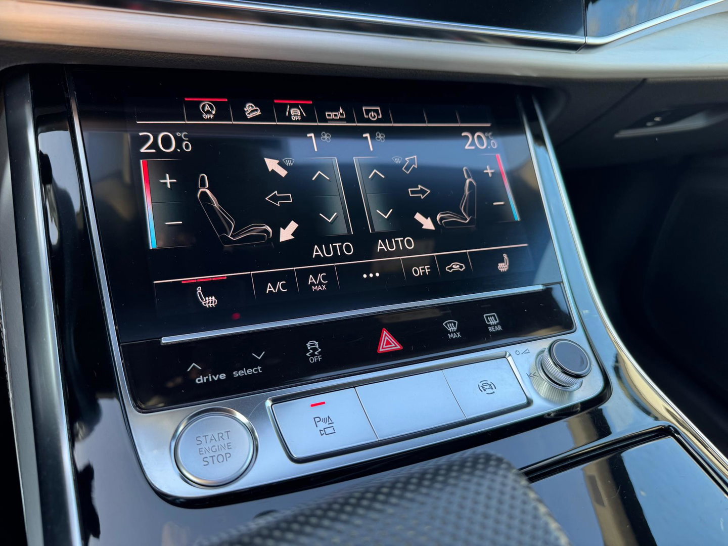 Audi Q8 55 TFSI quattro S Line 340 PK Pano Leder Camera Trekhaak