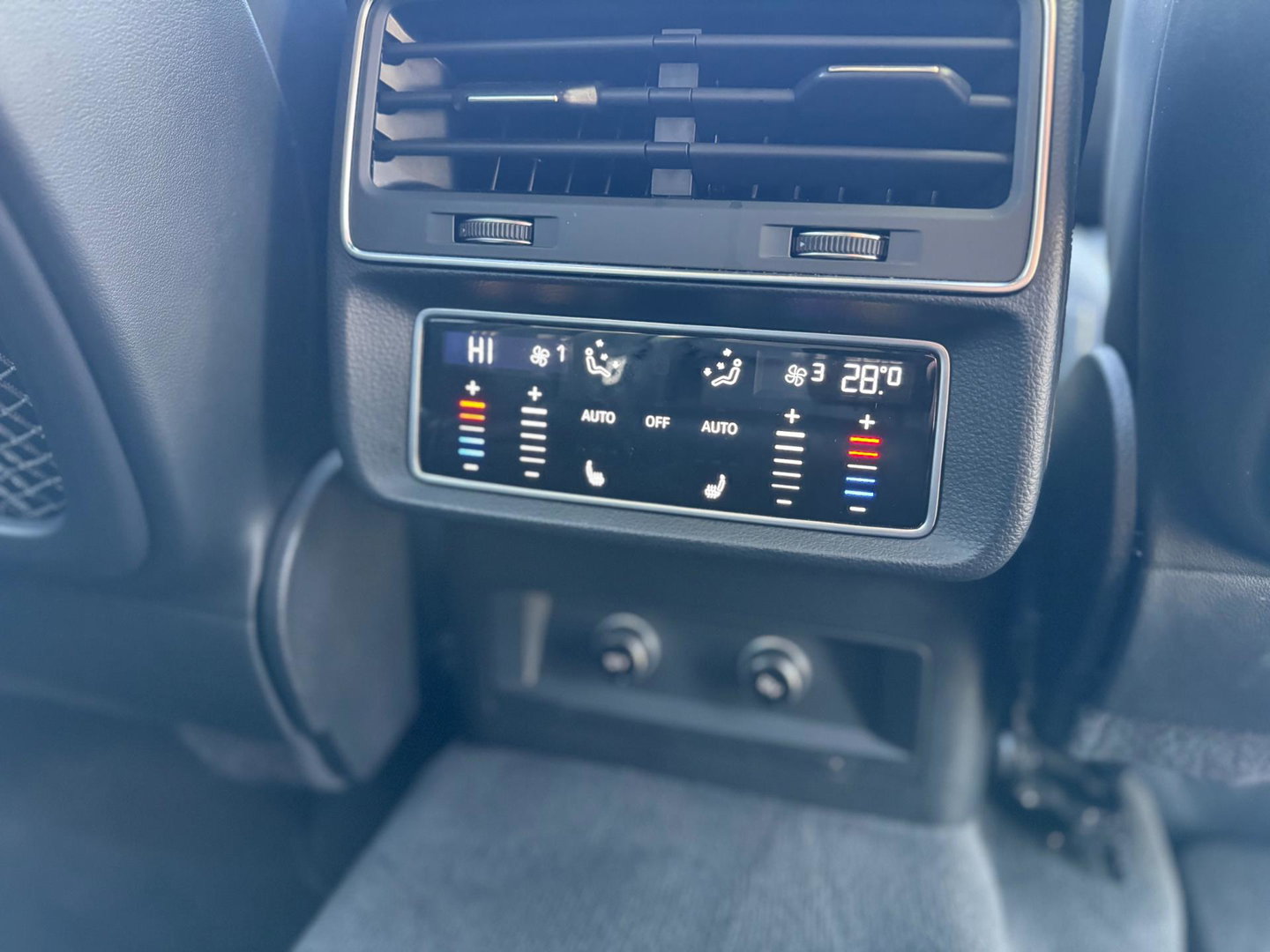 Audi Q8 55 TFSI quattro S Line 340 PK Pano Leder Camera Trekhaak