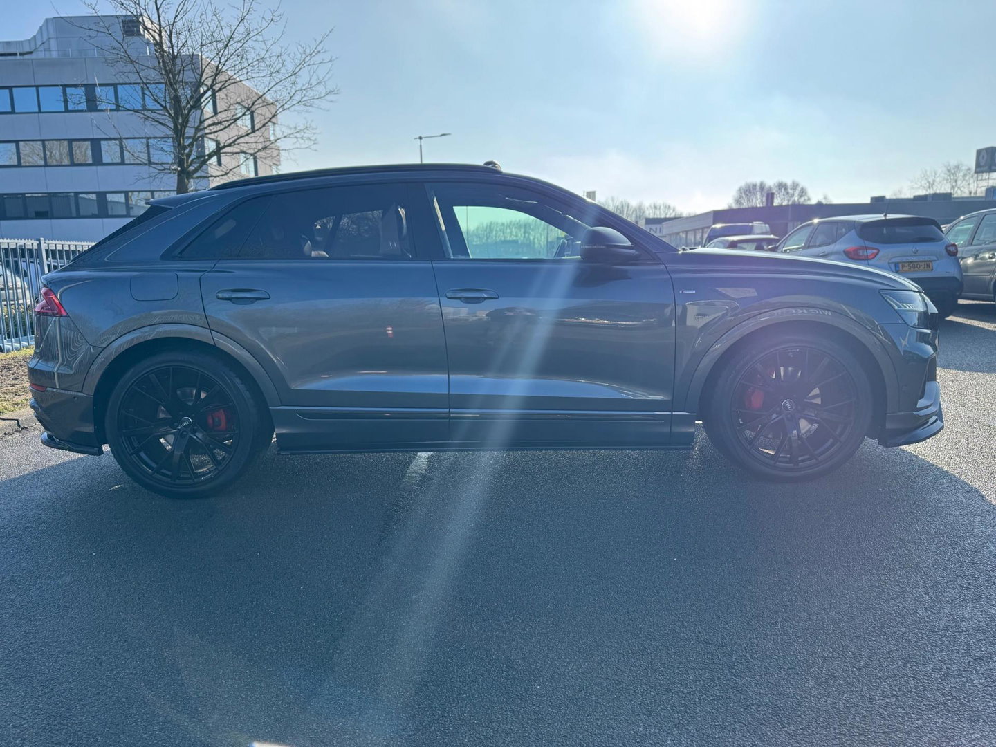 Audi Q8 55 TFSI quattro S Line 340 PK Pano Leder Camera Trekhaak