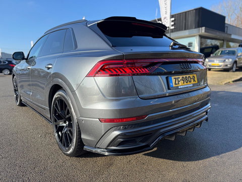 Audi Q8 55 TFSI quattro S Line 340 PK Pano Leder Camera Trekhaak