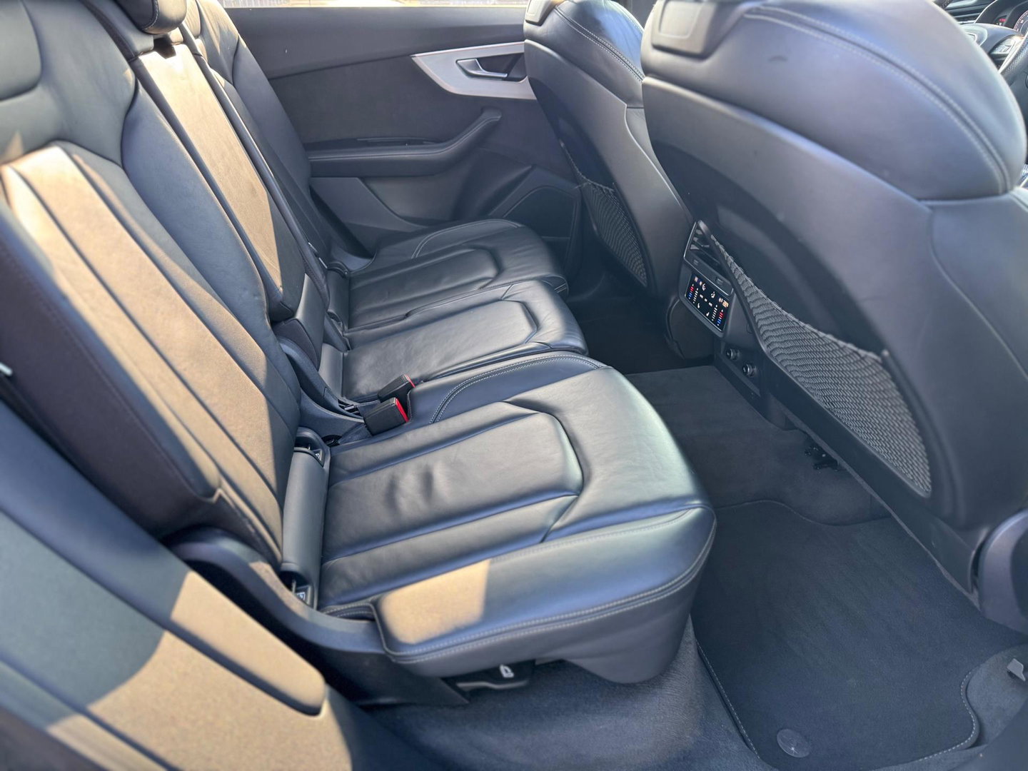 Audi Q8 55 TFSI quattro S Line 340 PK Pano Leder Camera Trekhaak