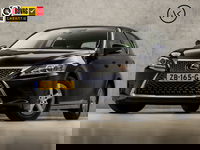 Lexus CT - 200h Sport Automaat (APPLE CARPLAY, ALCANTARA, CAMERA, KEYLESS, SPORTSTOELEN, CRUISE, PARKEERSENSOREN, NIEUWSTAAT)