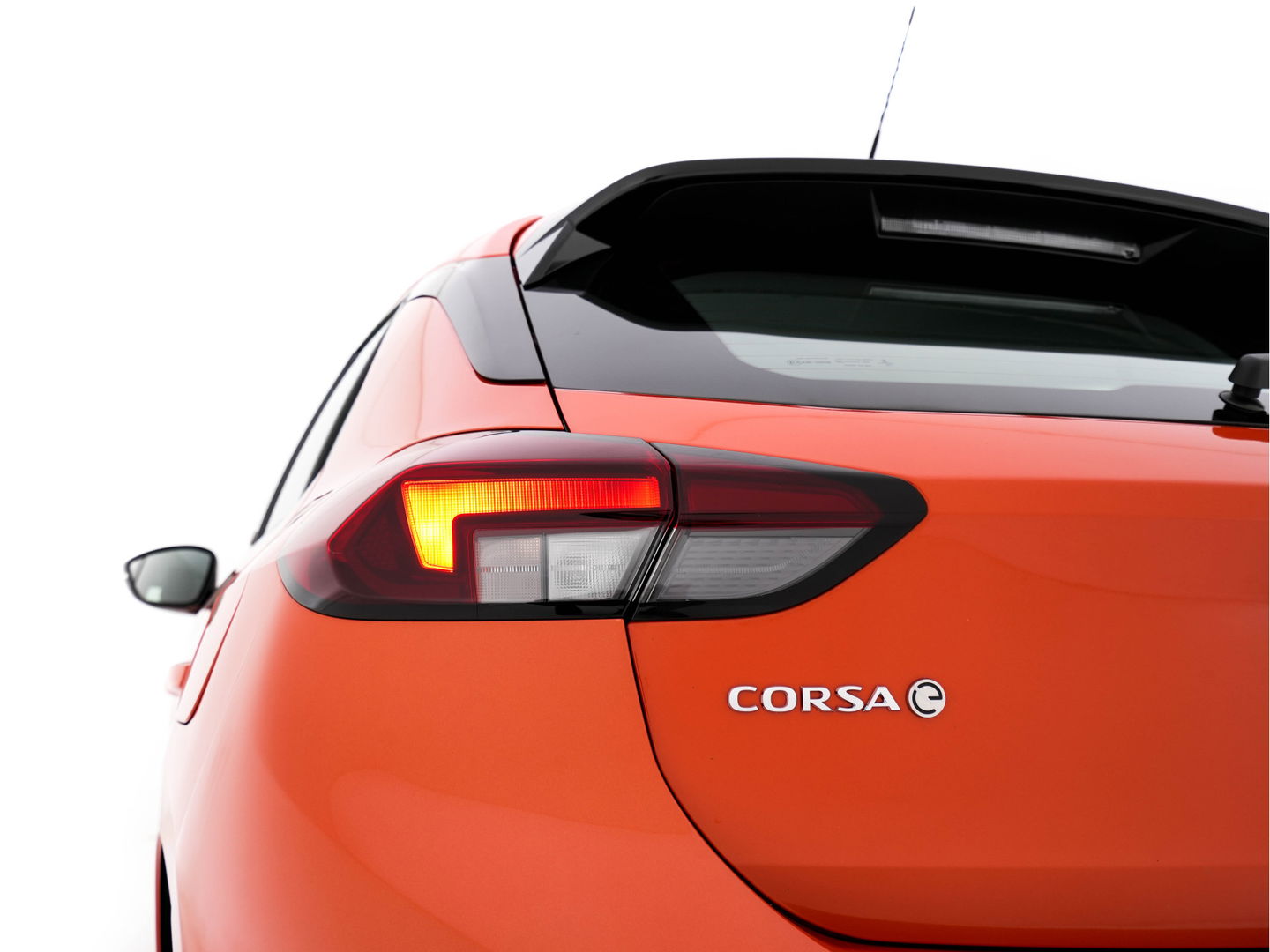 Opel CORSA-E Elegance 50 kWh [3-FASE] {SOH-90%} (INCL-BTW) Aut.*FULL-LED | DIGI-COCKPIT | LEATHER-MICROFIBRE | CARPLAY | CAMERA | ECC | KEYLESS | CRUISE | DAB | 16'' ALU*