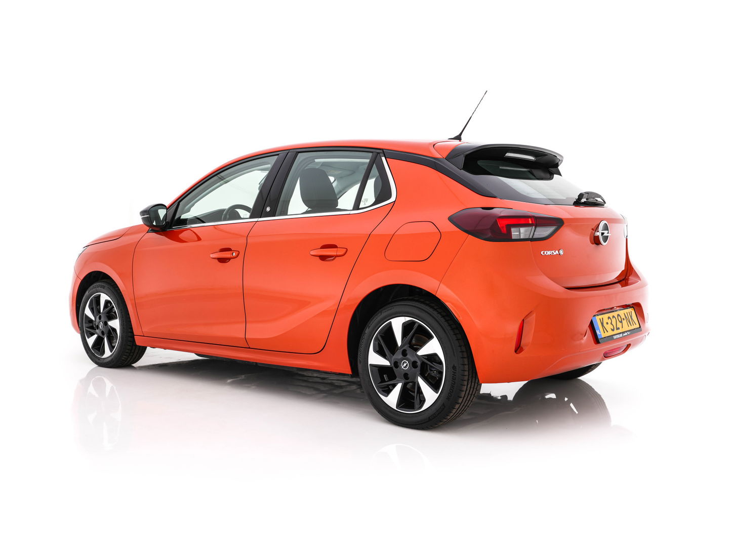 Opel CORSA-E Elegance 50 kWh [3-FASE] {SOH-90%} (INCL-BTW) Aut.*FULL-LED | DIGI-COCKPIT | LEATHER-MICROFIBRE | CARPLAY | CAMERA | ECC | KEYLESS | CRUISE | DAB | 16'' ALU*