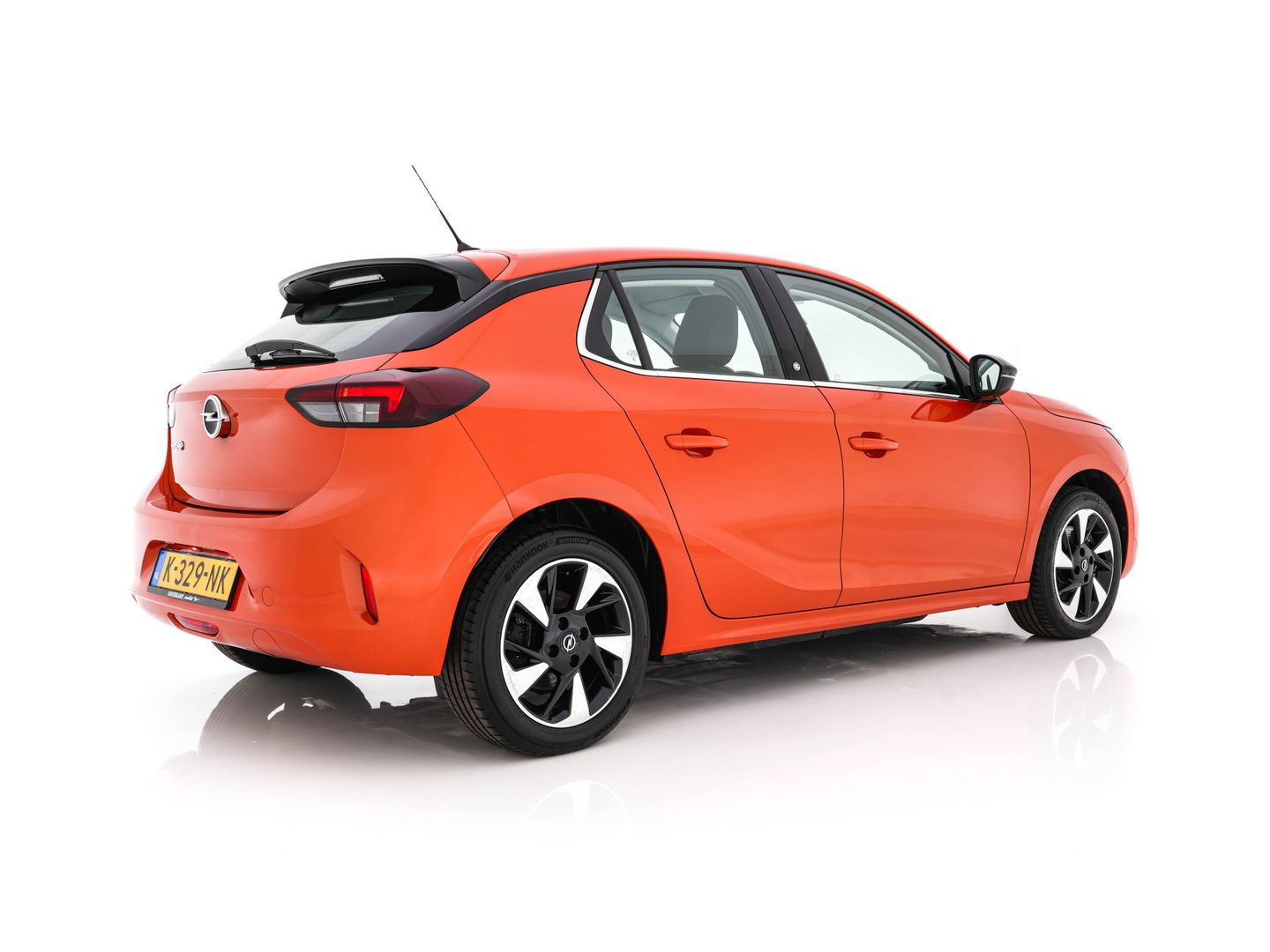 Opel CORSA-E Elegance 50 kWh [3-FASE] {SOH-90%} (INCL-BTW) Aut.*FULL-LED | DIGI-COCKPIT | LEATHER-MICROFIBRE | CARPLAY | CAMERA | ECC | KEYLESS | CRUISE | DAB | 16'' ALU*