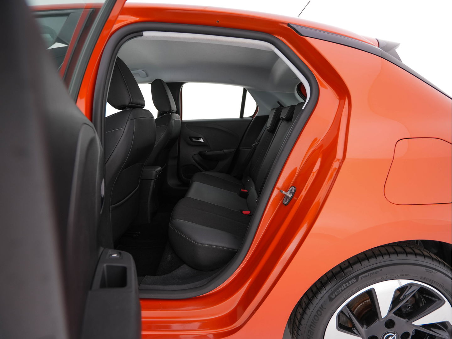 Opel CORSA-E Elegance 50 kWh [3-FASE] {SOH-90%} (INCL-BTW) Aut.*FULL-LED | DIGI-COCKPIT | LEATHER-MICROFIBRE | CARPLAY | CAMERA | ECC | KEYLESS | CRUISE | DAB | 16'' ALU*