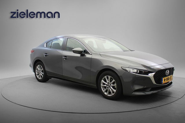 Mazda 3 - 2.0 e-SkyActiv-G M Hybrid Comfort - Carplay, Navi, Camera, Stoel/Stuur verw. PDC