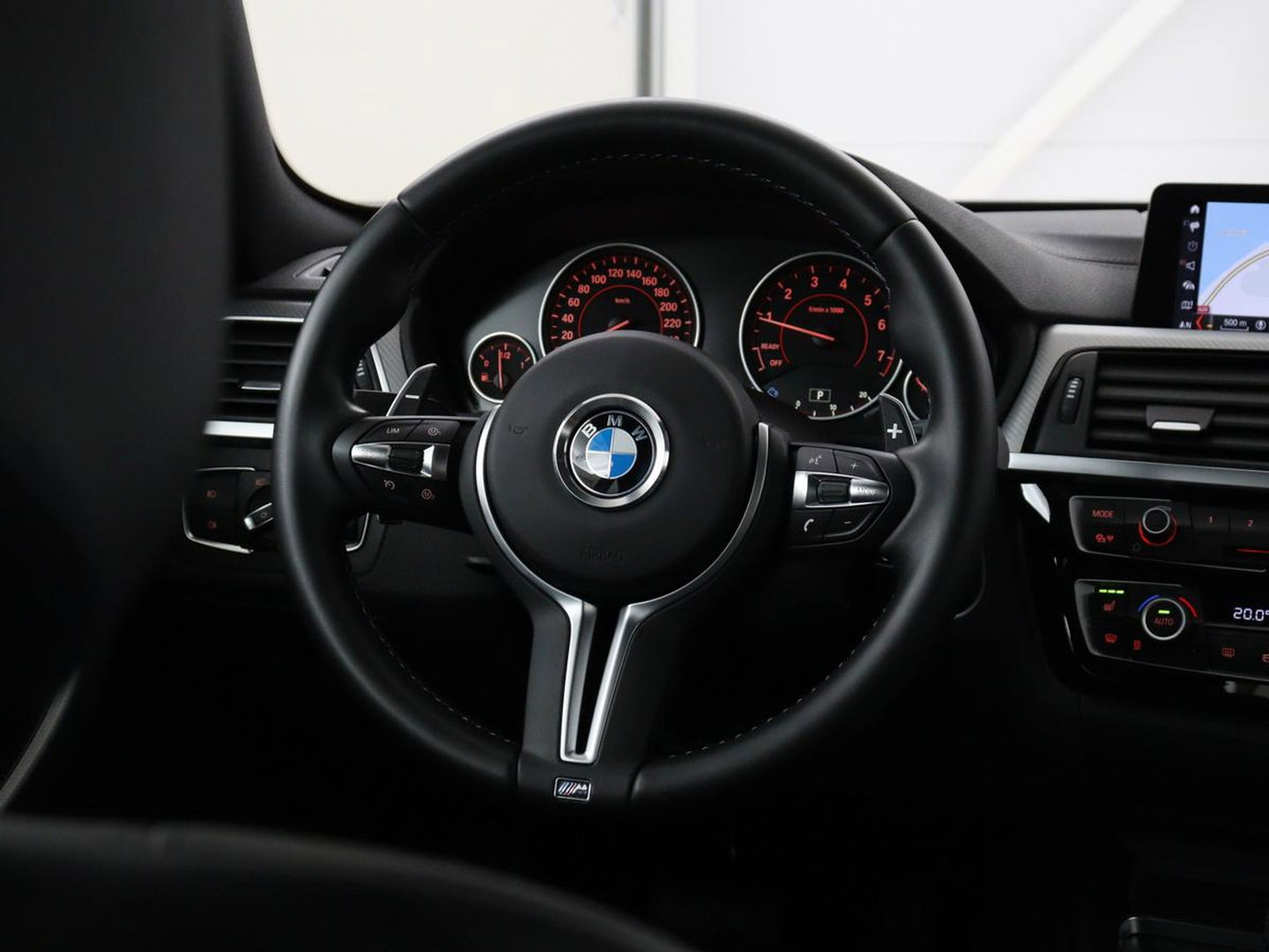 BMW 4 Serie Coupé 418i M Sport | Schuifdak | Leder | Stoelverwarming | 20'' | Sportstoelen | Full LED | Navigatie | Parkeerhulp | Climate control | Cruise control | 74.200km NAP