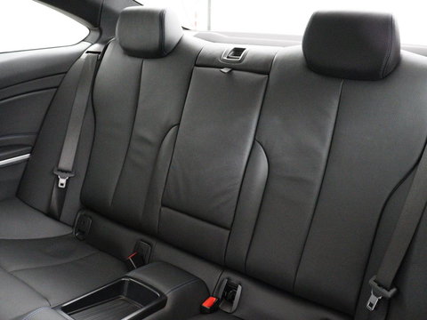 BMW 4 Serie Coupé 418i M Sport | Schuifdak | Leder | Stoelverwarming | 20'' | Sportstoelen | Full LED | Navigatie | Parkeerhulp | Climate control | Cruise control | 74.200km NAP