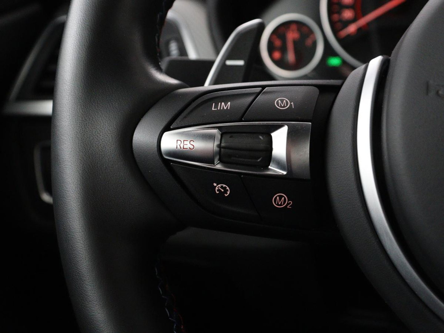 BMW 4 Serie Coupé 418i M Sport | Schuifdak | Leder | Stoelverwarming | 20'' | Sportstoelen | Full LED | Navigatie | Parkeerhulp | Climate control | Cruise control | 74.200km NAP