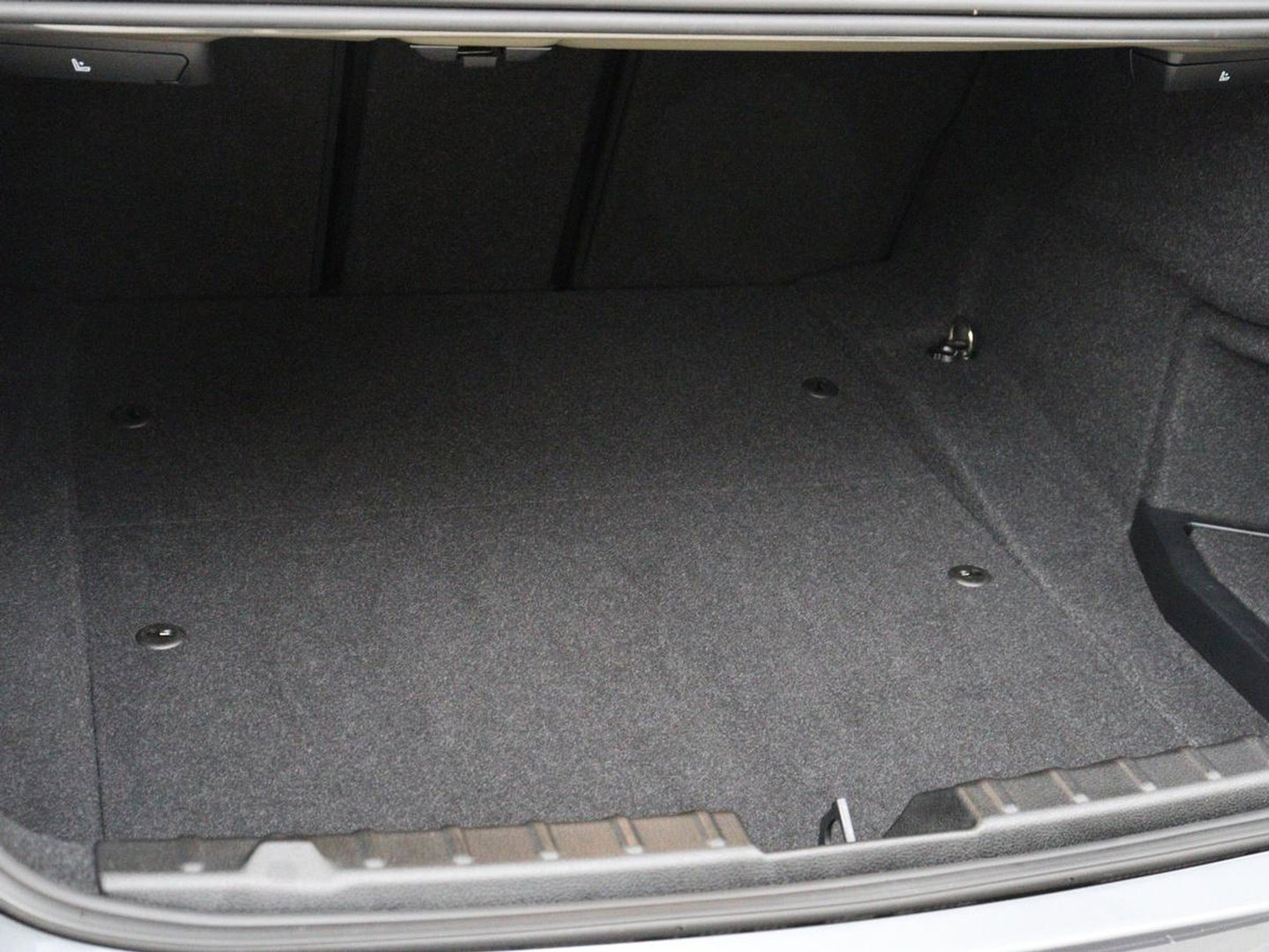 BMW 4 Serie Coupé 418i M Sport | Schuifdak | Leder | Stoelverwarming | 20'' | Sportstoelen | Full LED | Navigatie | Parkeerhulp | Climate control | Cruise control | 74.200km NAP