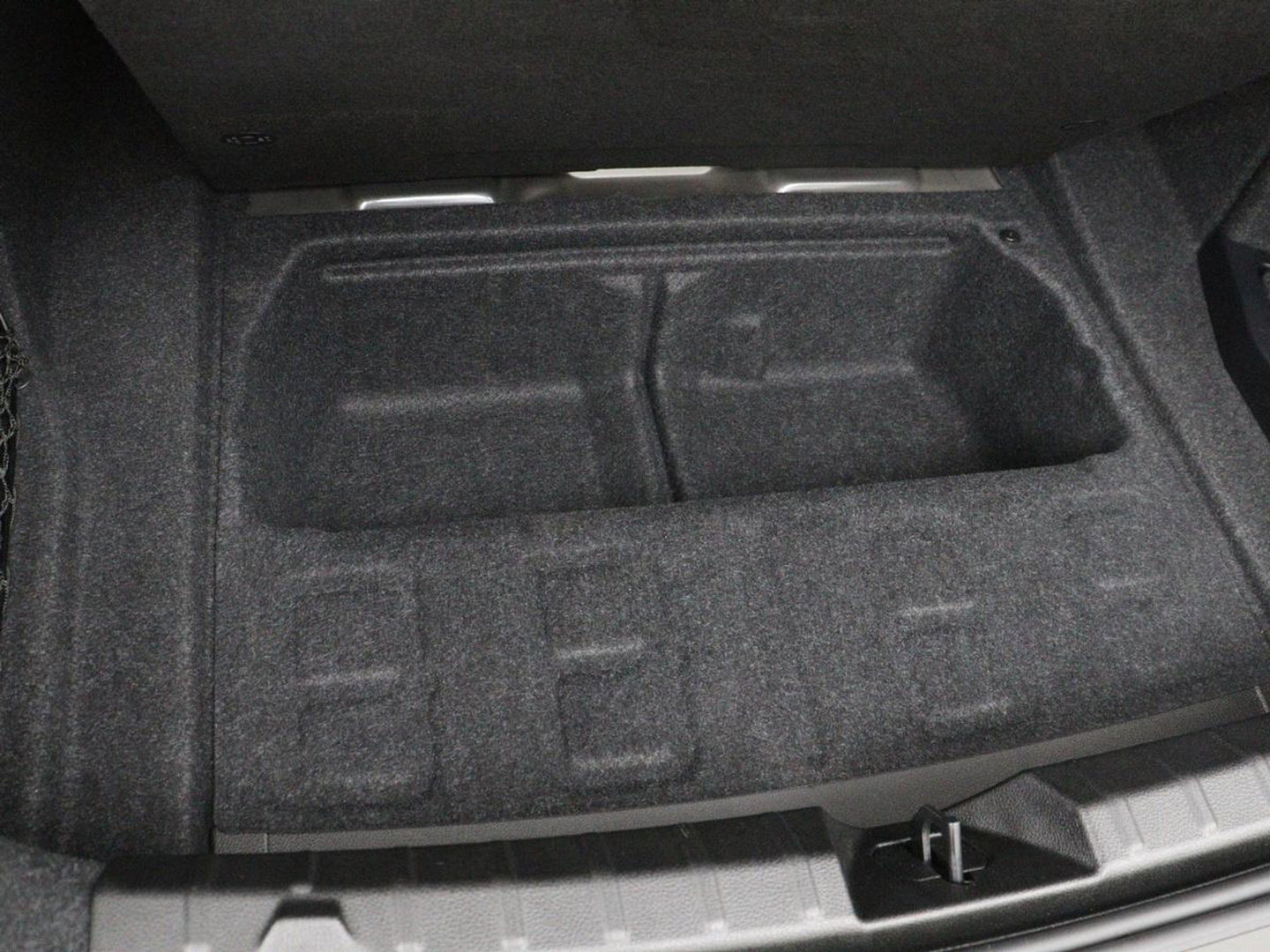 BMW 4 Serie Coupé 418i M Sport | Schuifdak | Leder | Stoelverwarming | 20'' | Sportstoelen | Full LED | Navigatie | Parkeerhulp | Climate control | Cruise control | 74.200km NAP