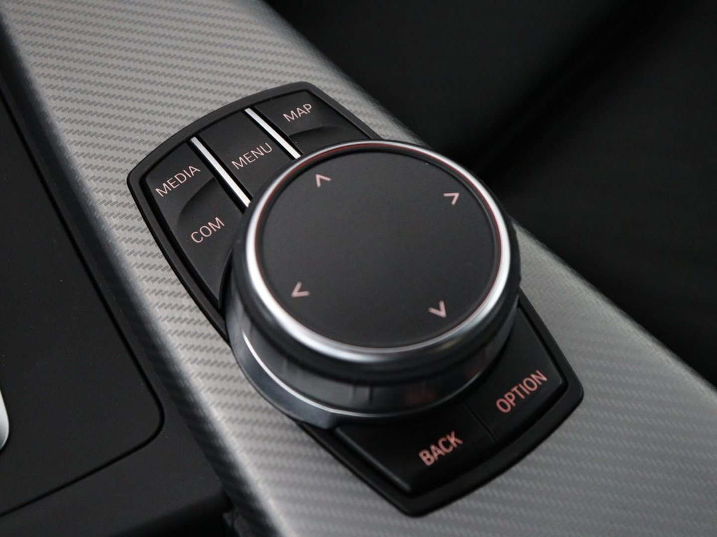 BMW 4 Serie Coupé 418i M Sport | Schuifdak | Leder | Stoelverwarming | 20'' | Sportstoelen | Full LED | Navigatie | Parkeerhulp | Climate control | Cruise control | 74.200km NAP