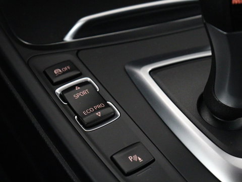 BMW 4 Serie Coupé 418i M Sport | Schuifdak | Leder | Stoelverwarming | 20'' | Sportstoelen | Full LED | Navigatie | Parkeerhulp | Climate control | Cruise control | 74.200km NAP