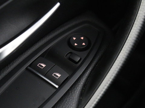 BMW 4 Serie Coupé 418i M Sport | Schuifdak | Leder | Stoelverwarming | 20'' | Sportstoelen | Full LED | Navigatie | Parkeerhulp | Climate control | Cruise control | 74.200km NAP