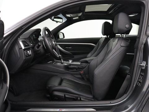 BMW 4 Serie Coupé 418i M Sport | Schuifdak | Leder | Stoelverwarming | 20'' | Sportstoelen | Full LED | Navigatie | Parkeerhulp | Climate control | Cruise control | 74.200km NAP