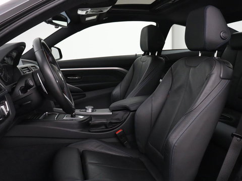 BMW 4 Serie Coupé 418i M Sport | Schuifdak | Leder | Stoelverwarming | 20'' | Sportstoelen | Full LED | Navigatie | Parkeerhulp | Climate control | Cruise control | 74.200km NAP