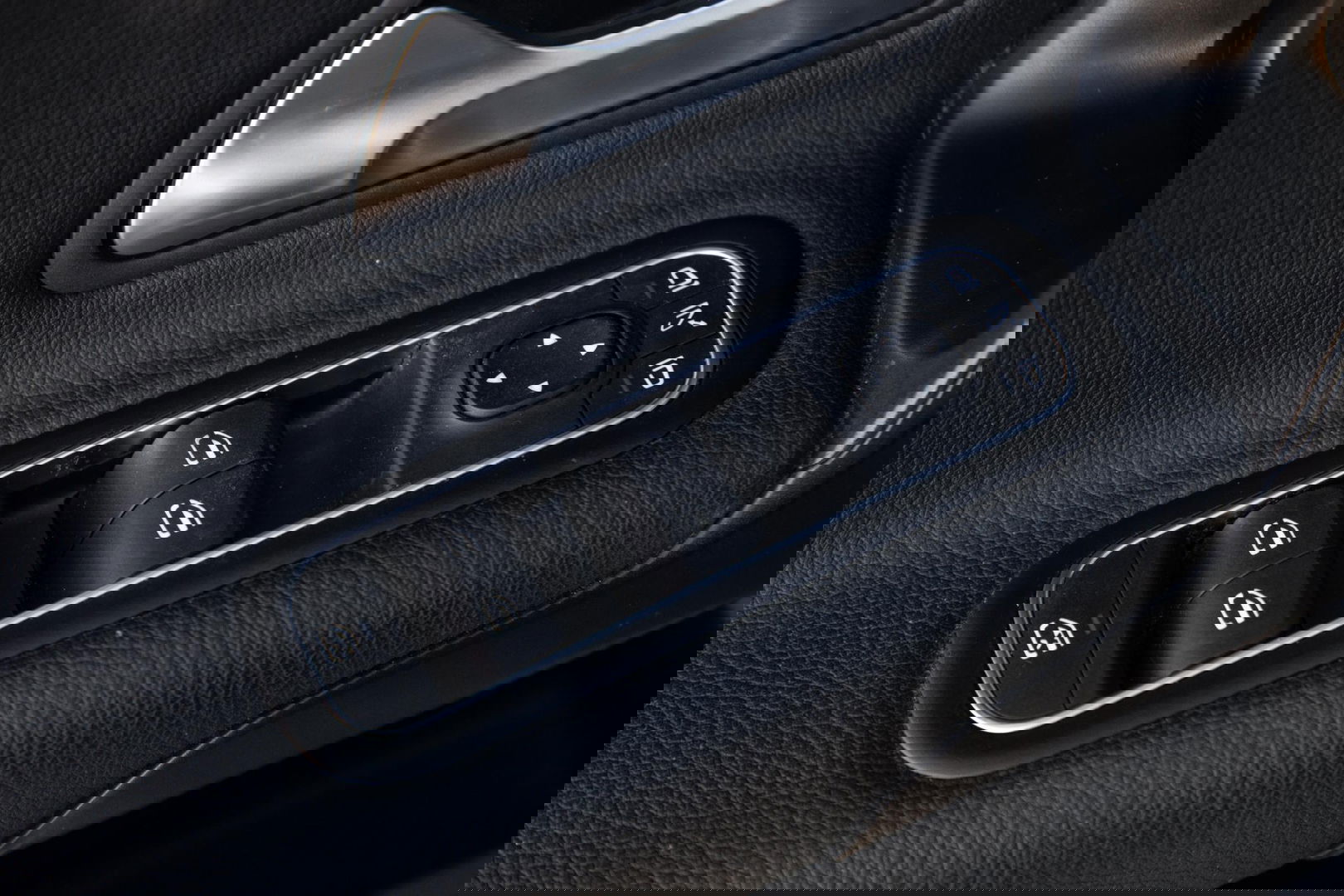 Mercedes-Benz A-Klasse 250 e Business Line PANORAMA DAK / WIDESCREEN / 360 CAMERA / CARPLAY