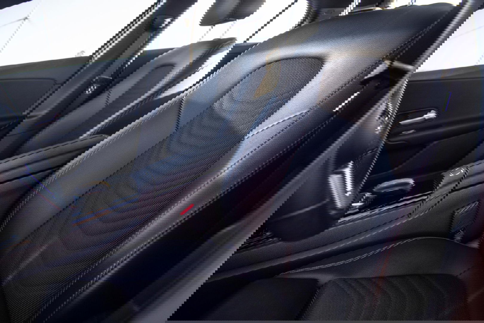 Mercedes-Benz A-Klasse 250 e Business Line PANORAMA DAK / WIDESCREEN / 360 CAMERA / CARPLAY